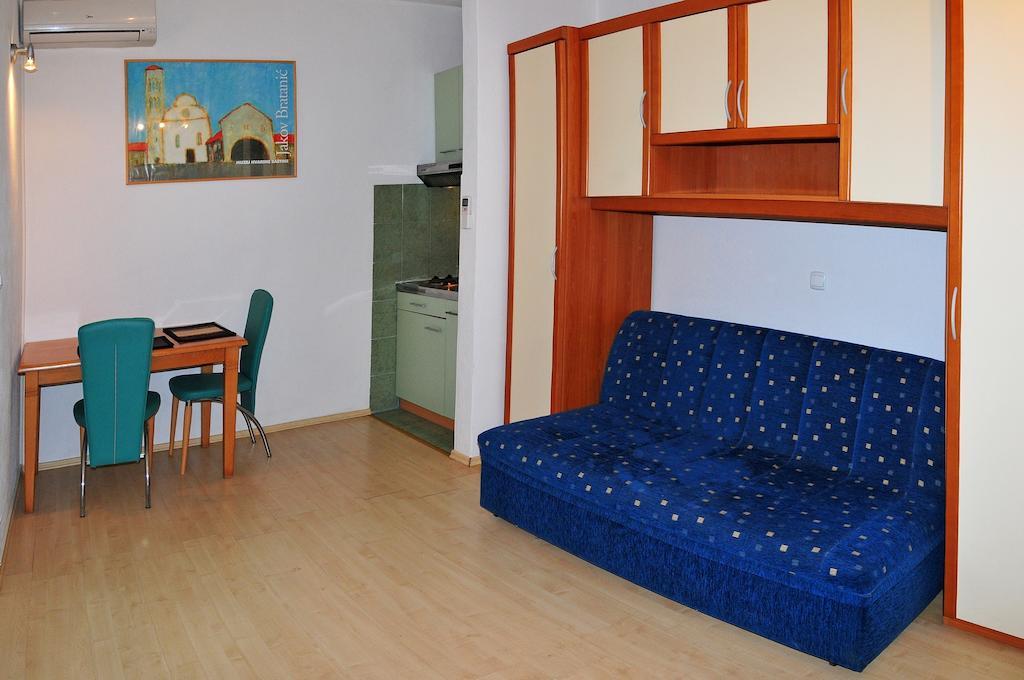Apartments Gilve Хвар Номер фото