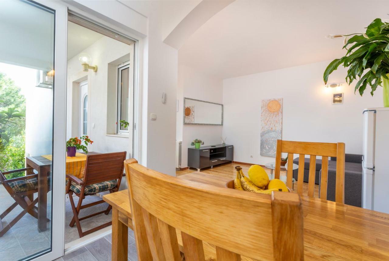 Apartments Gilve Хвар Екстер'єр фото