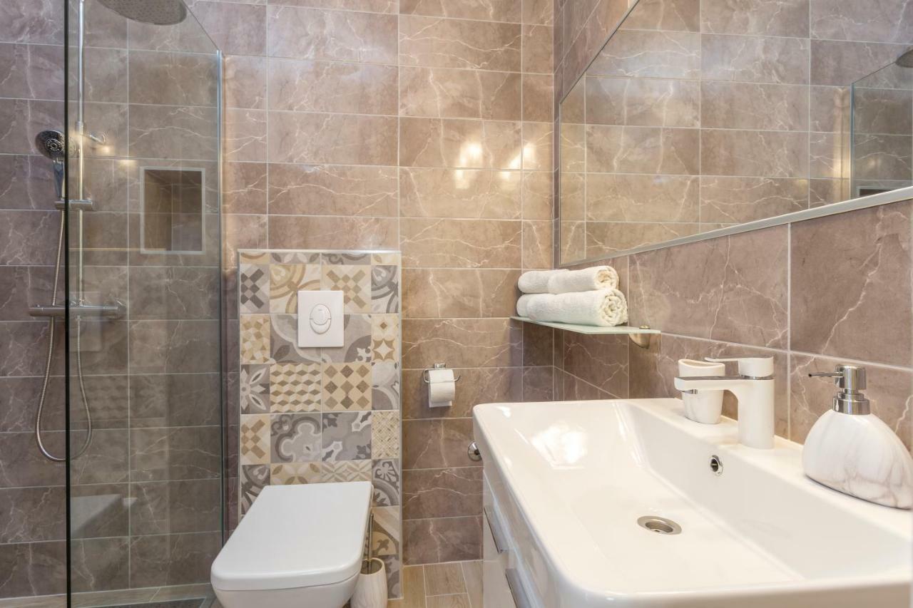 Apartments Gilve Хвар Екстер'єр фото